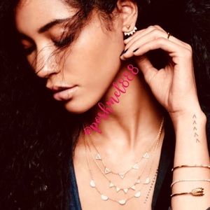 :: Stella & Dot [GOLD] Pavé Chevron Necklace